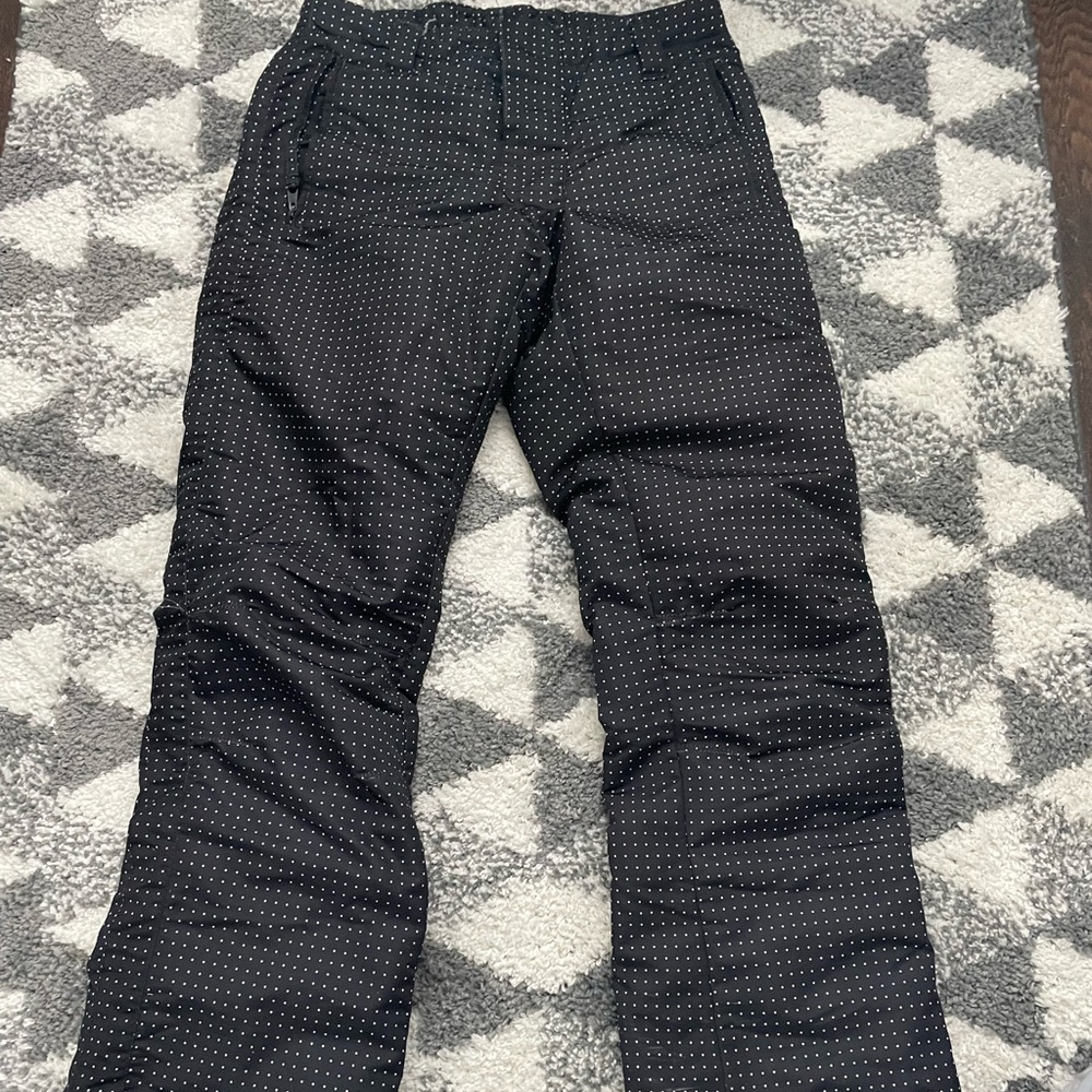 Gotcha snow pants.